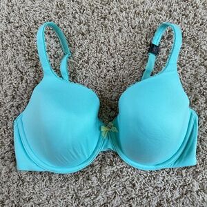Body by Victoria Lined Perfect Coverage Bra Size 34D NWT
